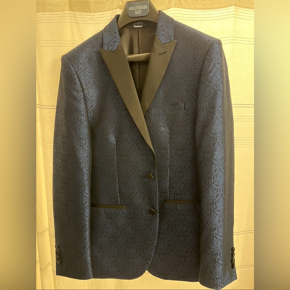 Elegant Blue Patterned Blazer